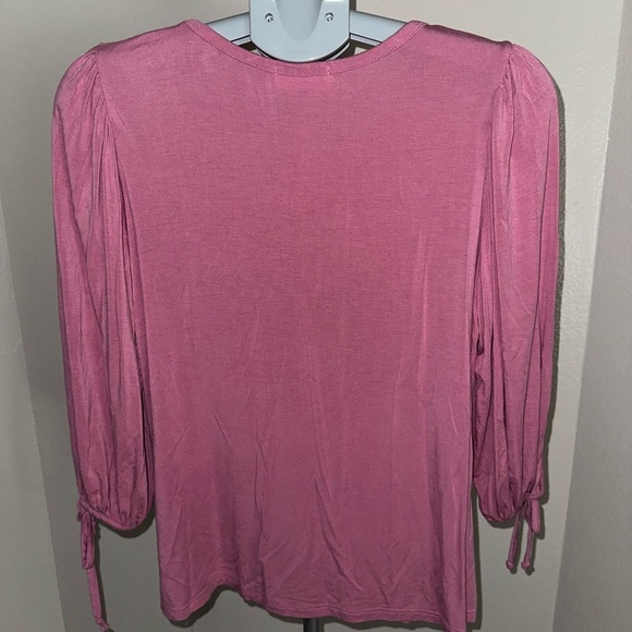 Kim & Cami Mauve T-Shirt with Tie Sleeves - Picture 2 of 4